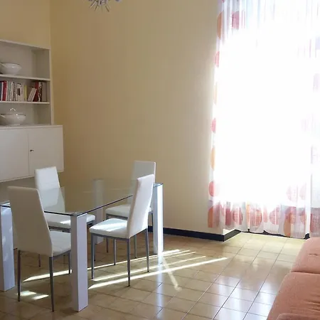 Apartman De Amicis